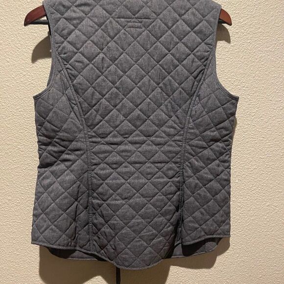 Van Heusen Women's Fitted Grey Vest Size Small - Picture 8 of 10